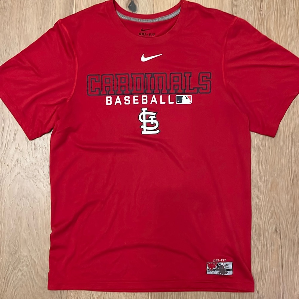 Men’s Nike Dri Fit Cardinals MLB athletic tee red size small